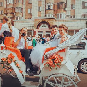 ЗАГС, карета на свадьбе