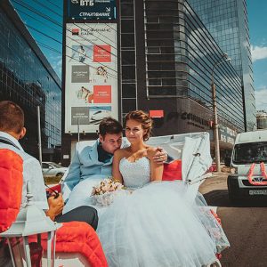 карета, свадьба и бизнес центр в Самаре