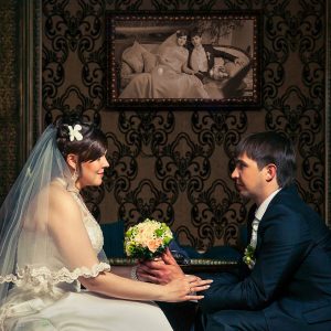 профессиональная свадебная фотосъемка в интерьере